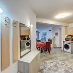 Bright And Spacious 2-bdr With Balcony By Flat Mаnager * Pamporovo