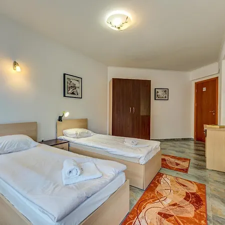 Bright And Spacious 2-bdr With Balcony By Flat Mаnager Lejlighed