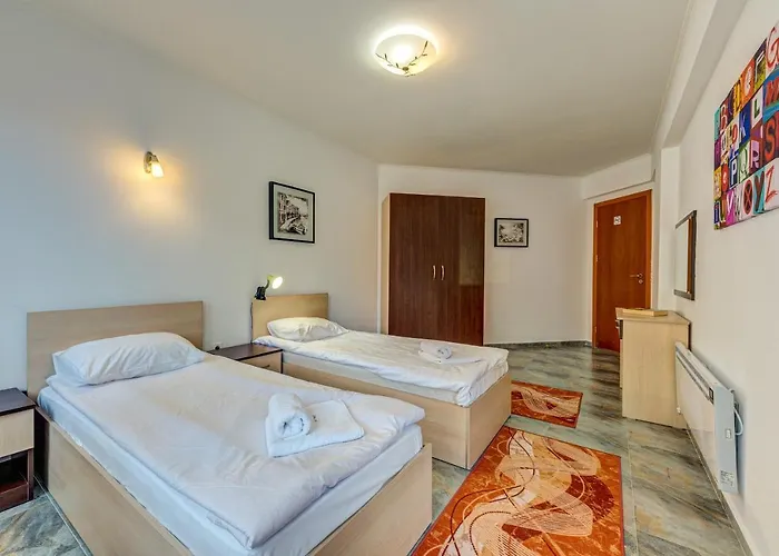 Bright And Spacious 2-bdr With Balcony By Flat Mаnager Daire